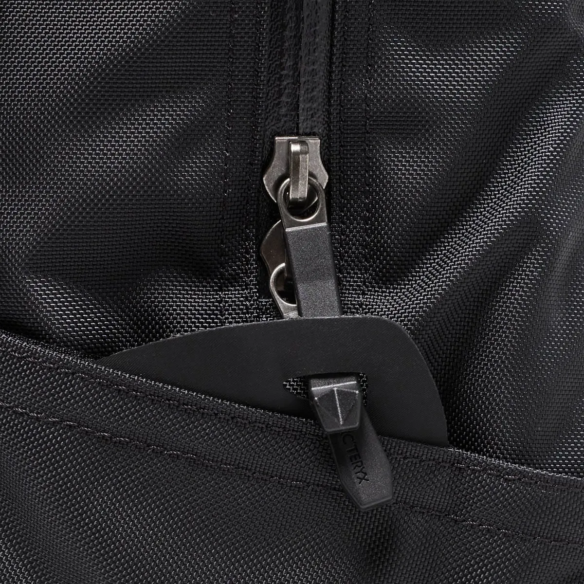 ARR0 22 BACKPACK Carbon Copy