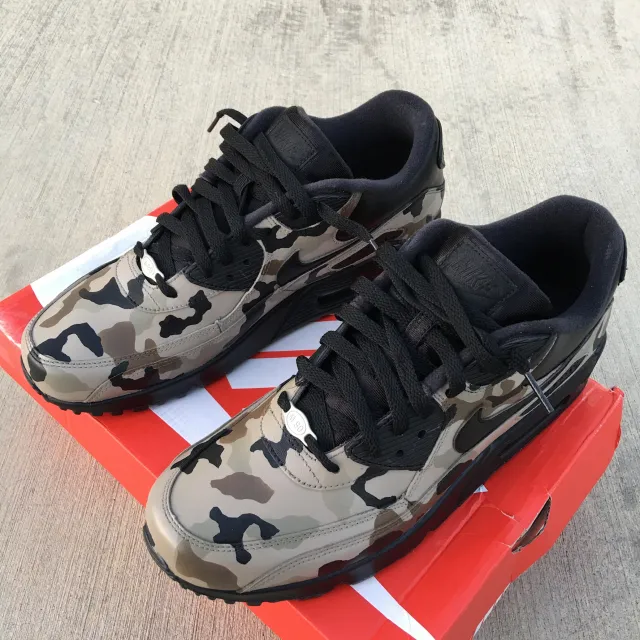 Custom Painted Desert Camo Nike Air Max 90