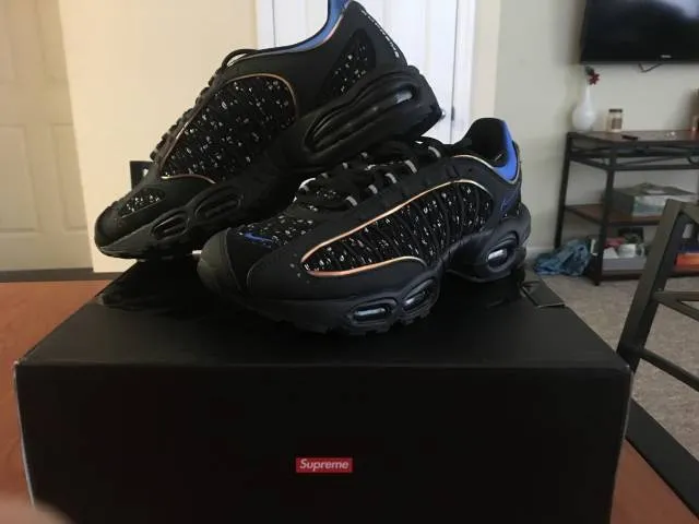 Nike Air Max 4 Supreme Tailwind Black