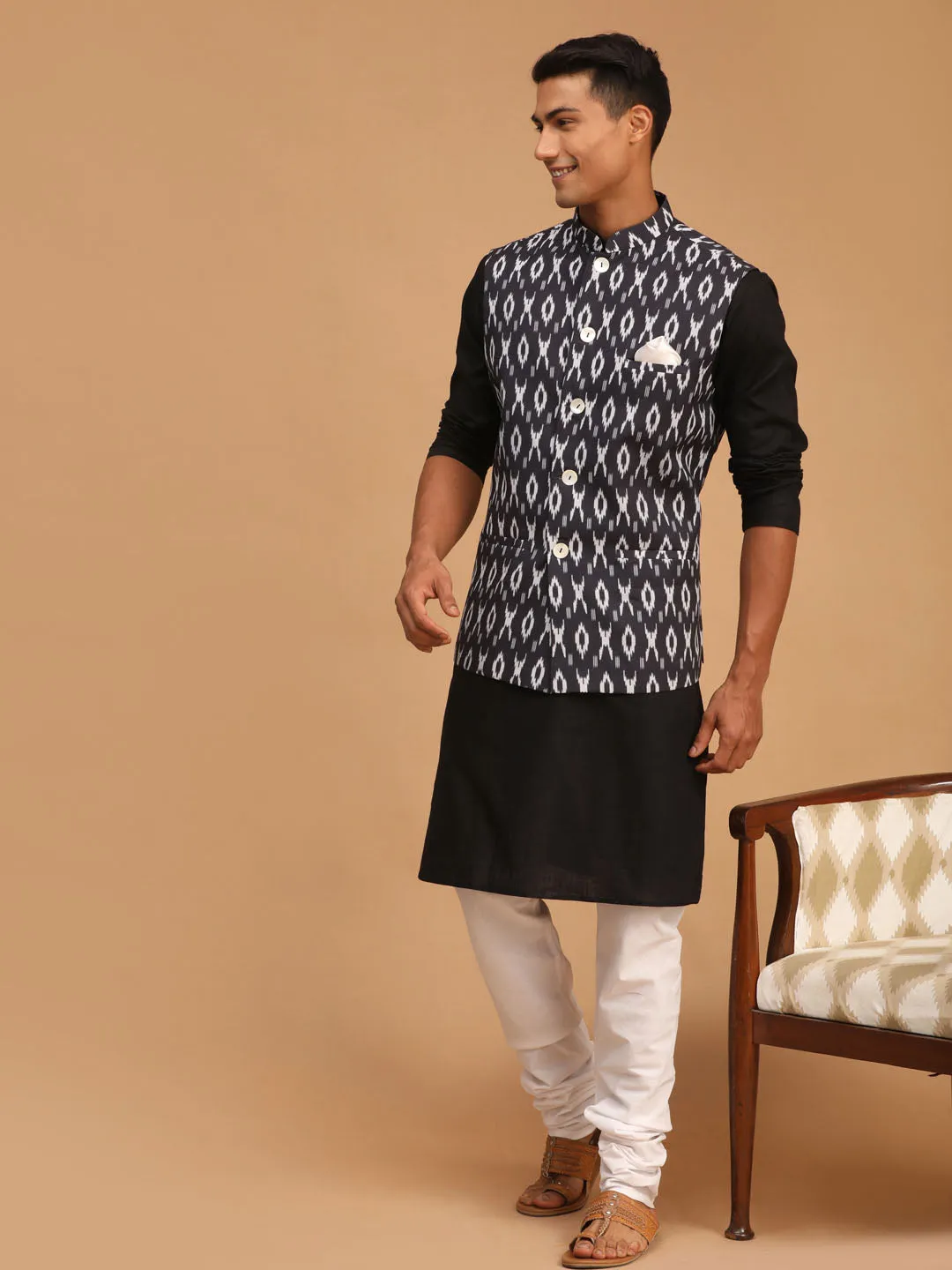 VASTRAMAY Men's Black Ikaat Printede Cotton Nehru Jacket With Black Kurta And White Pyjama Set